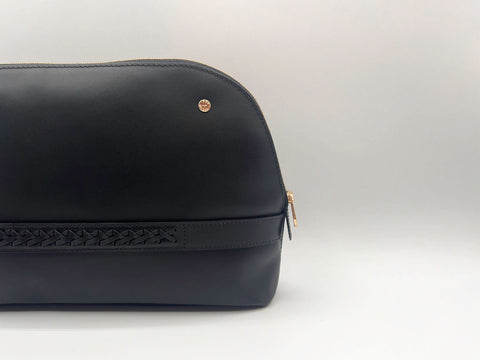 No.04 Cabin Clutch. Black