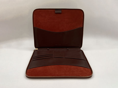 No.01 Gallery Case. Oxblood